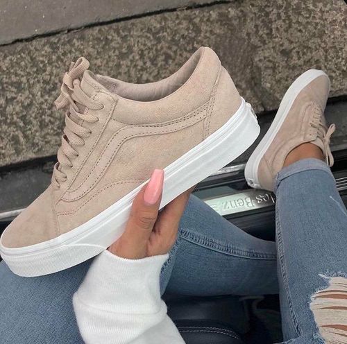 Skateboard Style, Sneaker Trend, Vans Sneakers, Sneakers Outfit, Crazy Shoes, Dream Shoes, Shoe Obsession, Look Casual, Vans Old Skool