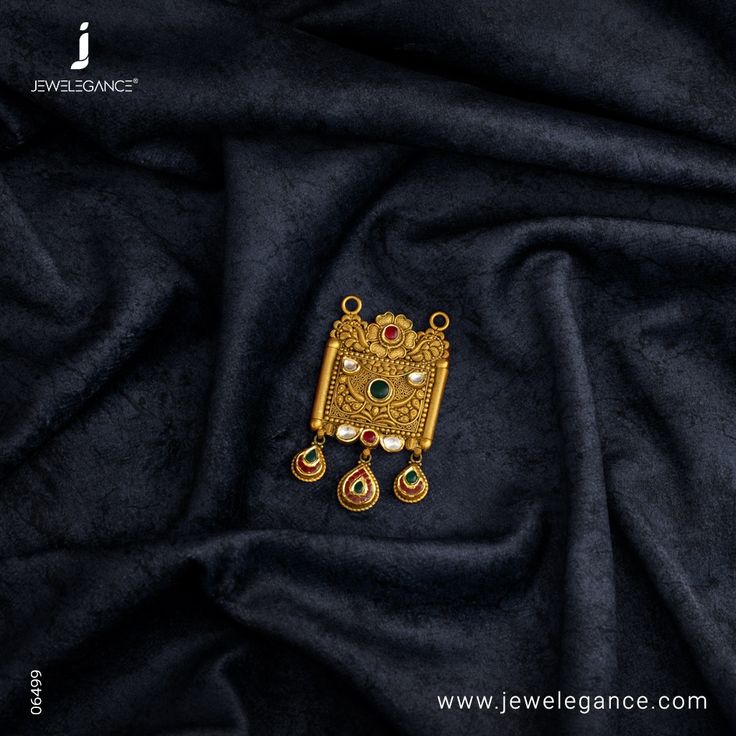 22k Antique Pendants (14.34 gms) - Jadtar Jewellery for Women by Jewelegance (JGS-2206-06499) #myjewelegance #mangalsutra #pendant #buyjewellery #jewelleryaddict Antique Pendants Gold Indian, Mangalsutra Pendant Designs Gold, Gold Ornaments Design, Antique Mangalsutra, South Jewellery, Mangalsutra Pendant, Jewelry Anklets, Jewellery Traditional, Rajputi Jewellery