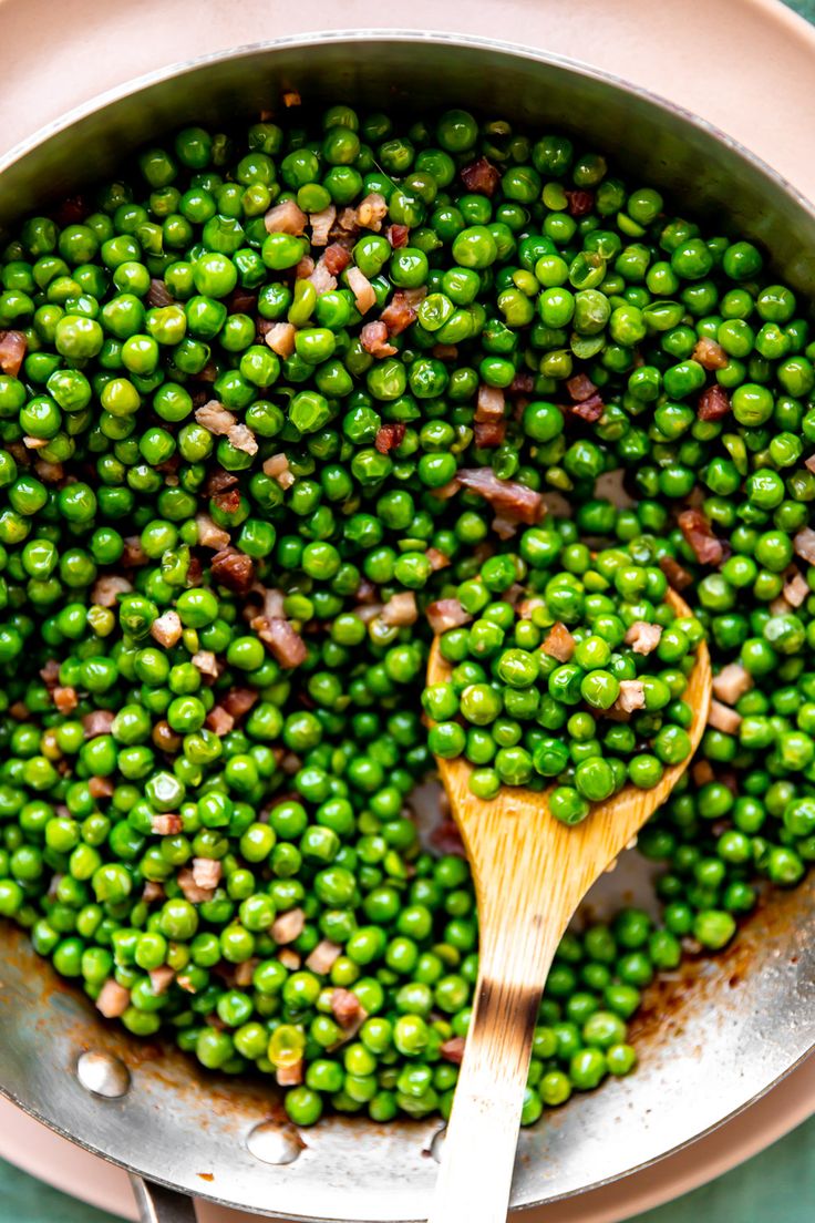 Peas and Pancetta Green Peas Recipes Side Dishes, Thanksgiving Peas, Peas Thanksgiving, Christmas Peas Recipe, Butter Peas Recipe, Fresh Peas Recipe, Pea Side Dish, Peas With Pancetta, English Peas Recipe