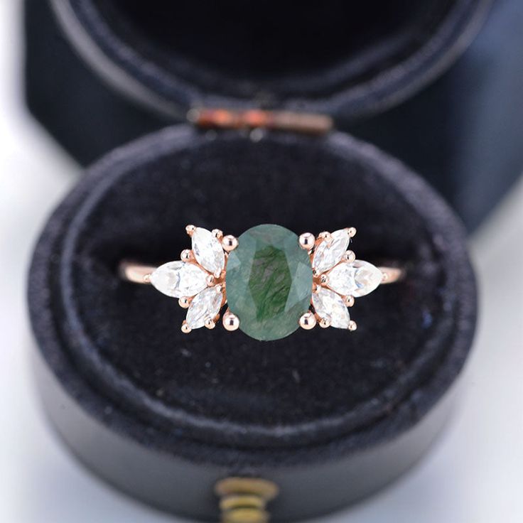 1.5 Carat Oval Green Moss Agate Cluster 14K Rose Gold Ring Vintage Anniversary Rings, Moissanite Engagement Ring Rose Gold, Vintage Art Deco Rings, Blue Moissanite, Green Moss Agate, Engagement Ring Rose Gold, Moss Agate Ring, 14k Rose Gold Ring, Rose Gold Engagement