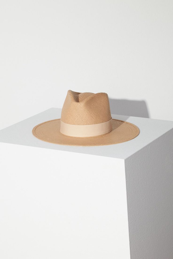 Hamilton - Janessa Leone Valentine Hats, Fedora Style, Freda Salvador, Packable Hat, Janessa Leone, Summer Shopping, T Shirt Style, Zadig And Voltaire, Eclectic Style