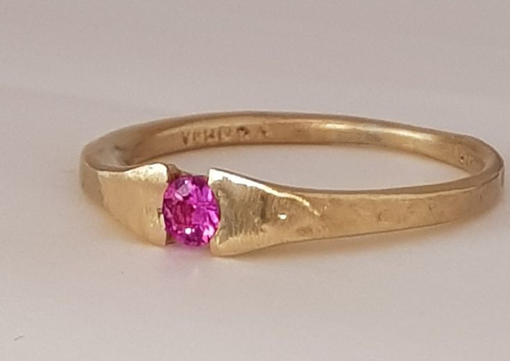 Dainty pink sapphire ring 14k gold solid gold stackable ring Classic elegant promise ring unique anniversary gift March birthstone Size 4-11 unique promise ring Handmade solid gold ring in 14k gold set with 1 Natural pink Sapphire stone Product description: Metal - 14k Gold Weight2.4 Gram Gemstones: Natural pink Sapphire Sizes available: 4 - 11 Sapphire Ring Engagement, Unique Promise Rings, Pink Sapphire Ring Engagement, Engagement Ring Solitaire, Gold Rings Stackable, Pink Sapphire Ring, Aquamarine Ring, March Birthstone, Solid Gold Rings