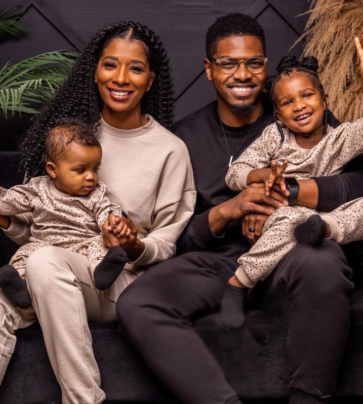 Black family causal sweatsuit photoshoot. Sweat Suit Family Photos, Sweats Family Photoshoot, Sweatpants Family Photoshoot, Casual Studio Photoshoot, Family Photoshoot Black People, Sweatsuit Photoshoot, Black Family Photoshoot Picture Ideas, Sweater Family Photos, Black Family Portrait Ideas