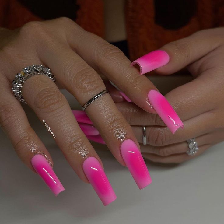 Pink Aura Nails, Barbie Pink Nails, Aura Nails, Manicure Designs, Unghie Nail Art, Top Nails, Airbrush Nails, Pink Aura, Unique Acrylic Nails