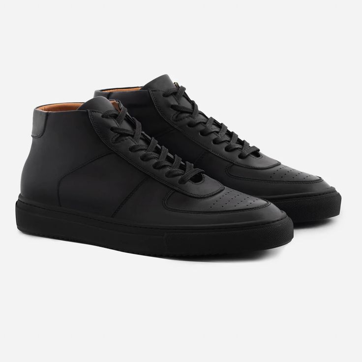 Garcia High Top - Men's Urban Aesthetic, A Basketball, Sneaker Games, Retro Sneakers, Basketball Player, The Urban, Basketball Players, Leather Working, Shoe Brands