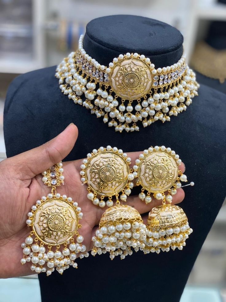 Just rs 1650+ship...foodqnv..Punjabi style Meenakari jardhu choker pearl tika set with jhumki earings Punjabi Bride Jewelry, Punjabi Jwellery Traditional, Jaggo Jewelry, Punjabi Gold Jewellery Set, Punjabi Jewelry Traditional, Punjabi Earrings, Punjabi Jewellery, Punjabi Traditional Jewellery, Punjabi Jewelry