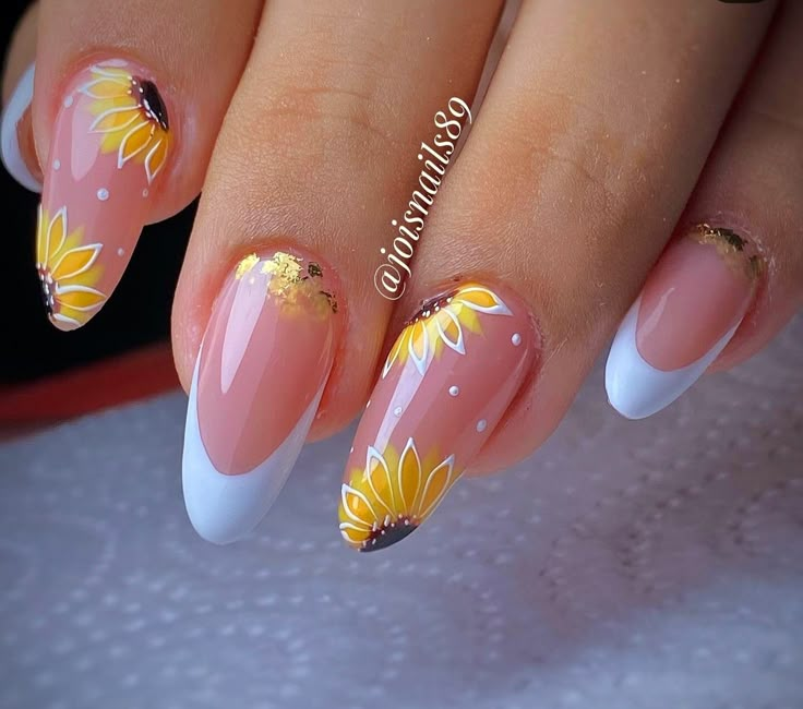 Almond Shaped Nails Designs Summer, Almond Nails Ideas Summer, Yellow Nail Art, Unghie Sfumate, Yellow Nails Design, Ideas Uñas, Sunflower Nails, Nail Decor, French Nail Art