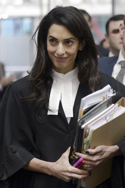 Amal Alamuddin Style, Amal Alamuddin, Women Lawyer, Lawyer Fashion, Amal Clooney, Popsugar Fashion, George Clooney, Successful Women, Salma Hayek