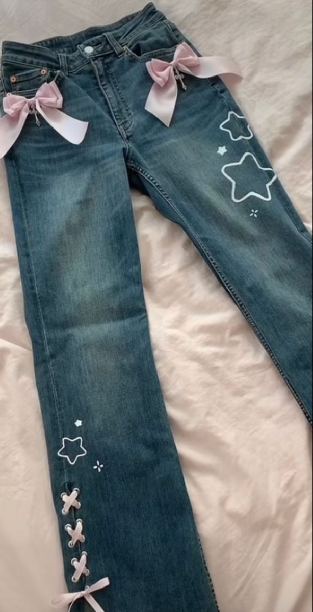 Couqutte Jeans, Bow On Jeans, Ribbon On Jeans, Bows On Jeans, Jean Custom Ideas, Diy Coquette Clothes, Jeans With Bows, Coquette Bottoms, Coquette Pants