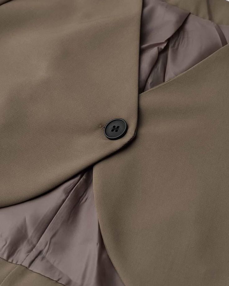 Details: Essential brown jacketTopLength: NormalSleeveLength: Long SleevesMaterials:95% Polyester + 5% Spandex Versatile Brown Outerwear For Work, Brown Stretch Outerwear For Layering, Versatile Fitted Brown Outerwear, Versatile Brown Outerwear For Layering, Brown Jacket, Plaid, Spandex