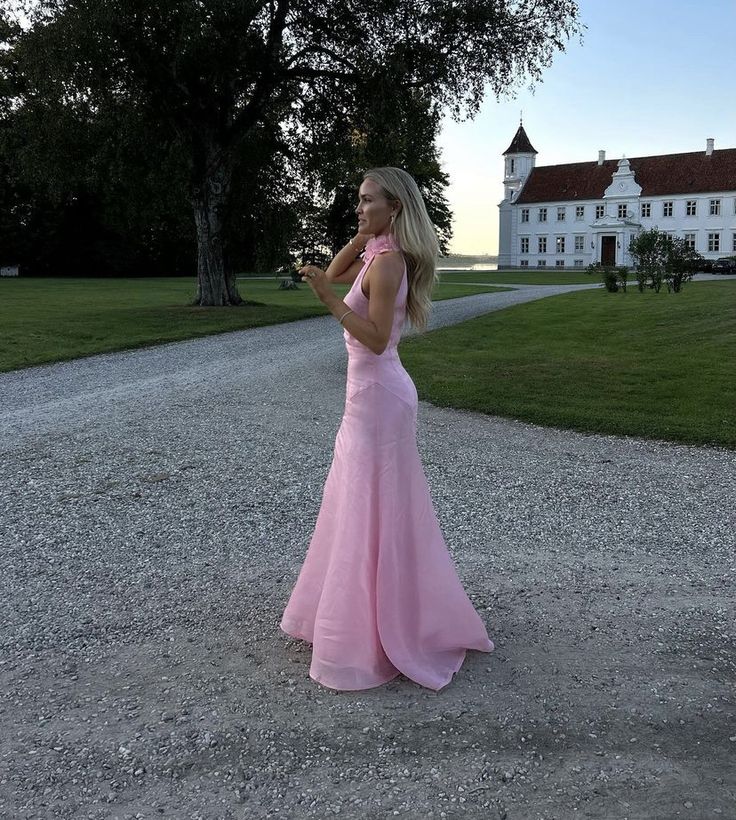 Light Pink Bridesmaids, Light Pink Prom Dress, Cotillion Dresses, Party Dress Birthday, Mermaid High, Hot Prom Dress, Long Party Dress, Pink Long Dress, Pink Gown