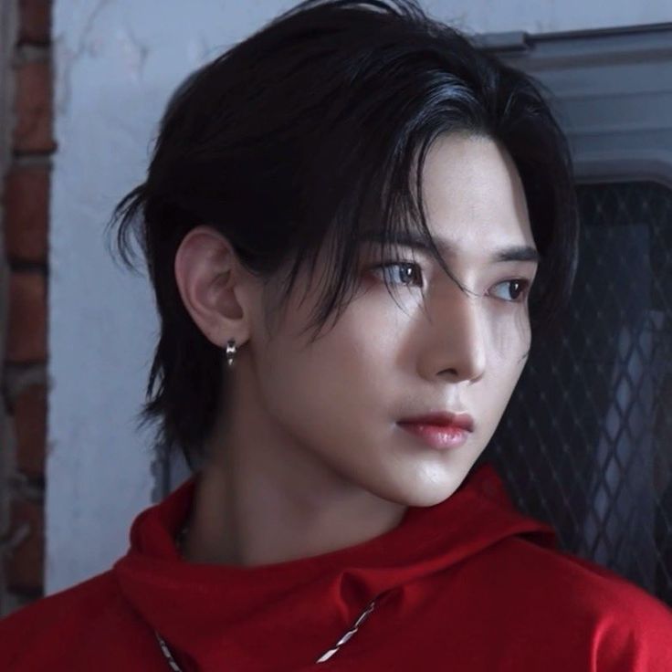 Yeosang Ateez, Kang Yeo-sang, Red Icons:), The Perfect Guy, Kpop Boy, Pop Group, Kpop Idol, Boy Bands, Pretty People