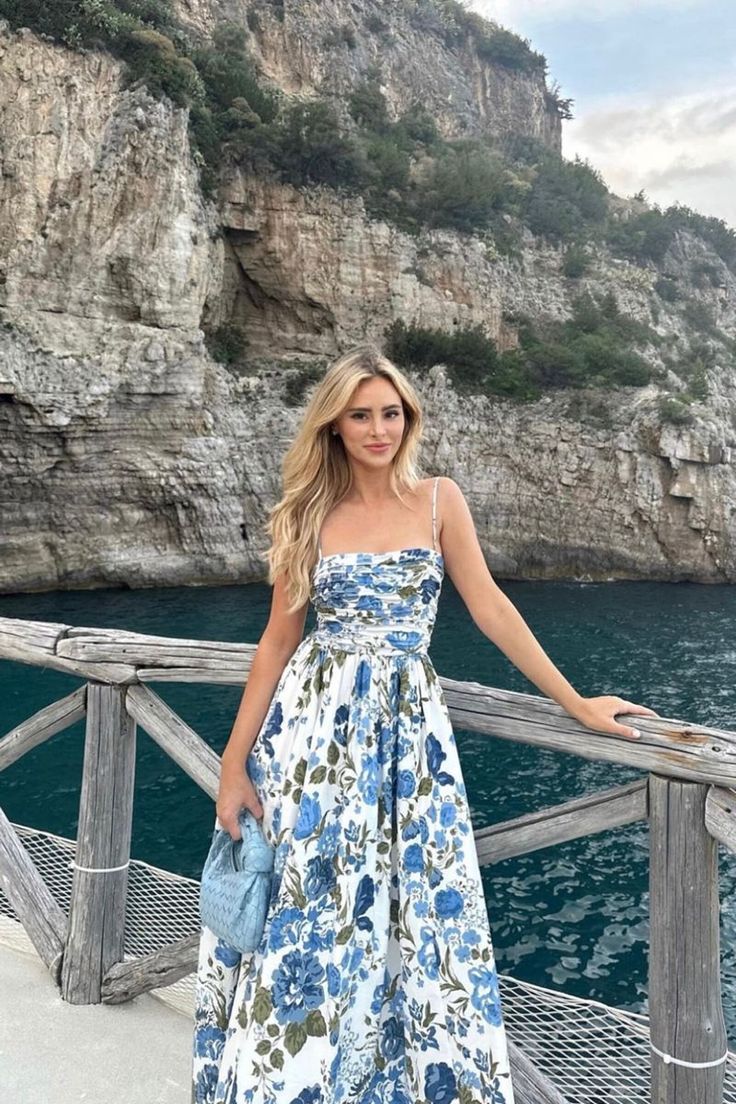 Croatia Wedding Guest Outfit, Santorini Wedding Guest Outfit, Amalfi Coast Wedding Guest Dress, Wedding Guest Dress Italy, Italy Wedding Guest Dress, Tuscany Wedding Guest Outfit, Lake Como Wedding Guest Outfit, European Wedding Guest Dress, Italian Wedding Guest Outfit