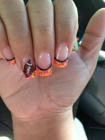 N Football Nails Orange And Black, Nfl Nails Design, Orange And Black Tiger Nails, Orange And Black Football Nails, Orange Football Nails, Longhorn Nails Designs, Game Day Nails Football, Tennessee Nails Designs, Fall Football Nails