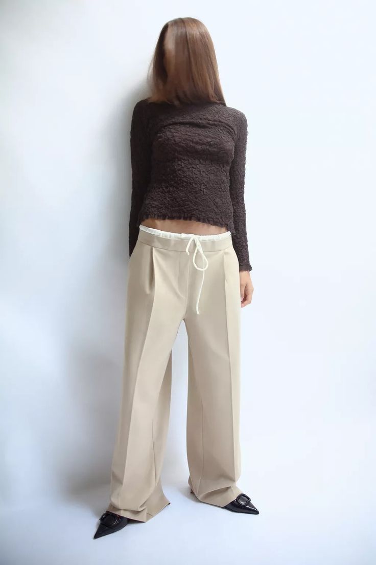 DOUBLE WAIST WIDE LEG PANTS - Sand | ZARA United States Androgynous Outfits, Zara Outfit, Zara Fashion, Androgynous Fashion, Cardigan Sweater Dress, Tshirt Skirt, Round Neck Tops, Textured Knit, Shirt Skirt