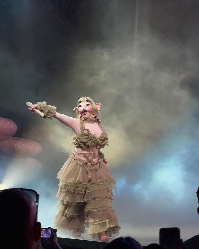 Melanie Martinez Stage Outfits, Melanie Portals Outfit, Melanie Martinez Outfits Concert, Portals Concert Outfit Ideas, Portals Outfit Ideas, Portals Outfit, Melanie Martinez Outfit, Melanie Concert, Melanie Portals