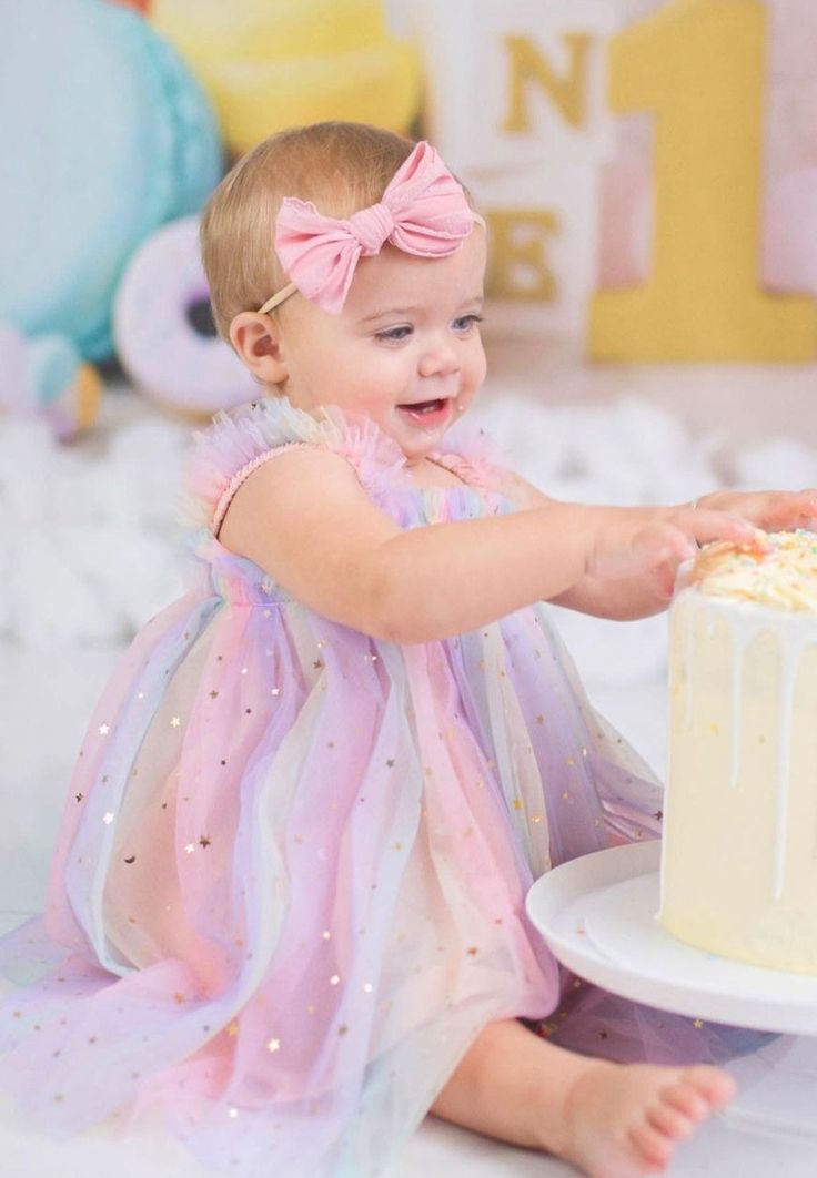 Rainbow Smash Cakes, Baby Dress Tutorials, Cotton Candy Party, Rainbow First Birthday, Picnic Birthday Party, 1st Birthday Dresses, 1st Birthday Photoshoot, Fiesta Tropical, One Year Birthday