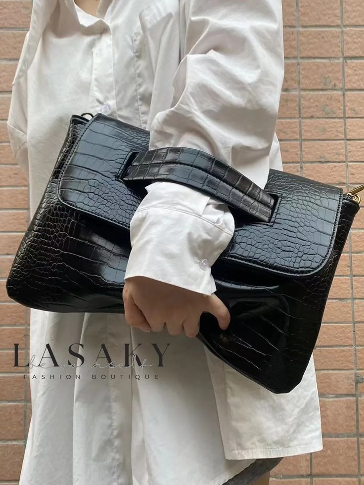 Lasaky - Urban Envelope Clutch Bag with Spacious Crocodile Embossed Design Urban Bags, Sports Wear Women, Envelope Clutch Bag, Beg Tangan, Embossed Design, Evening Purse, Large Handbags, Envelope Clutch, Arm Sleeve