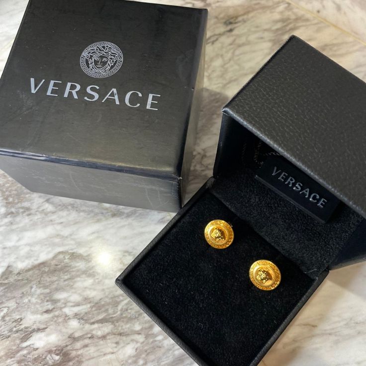 Brand New Versace Earrings Luxury Tarnish Resistant Earrings, Luxury Earrings For Everyday With Pierced Ears, Luxury Aaa Quality Earrings For Everyday Wear, Versace Earrings, Versace Gold, Versace Jewelry, Medusa Head, Mini Hoop Earrings, Small Earrings Studs