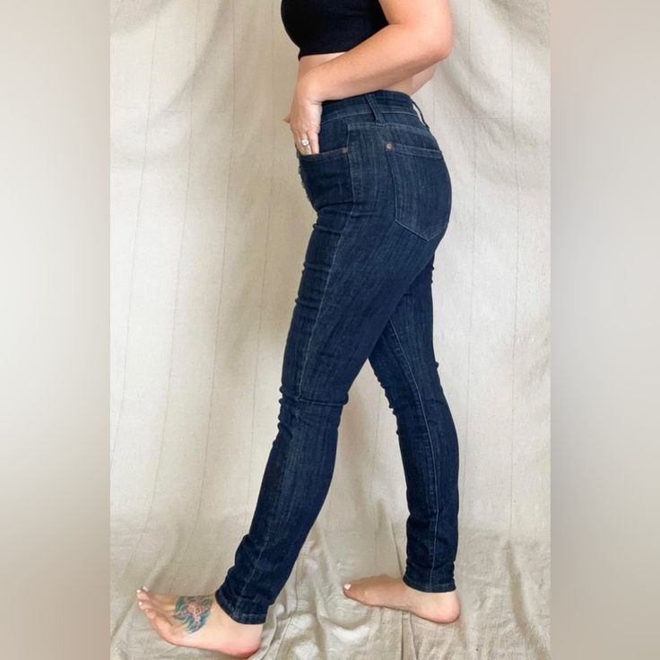 Brand New With Tags! Style 82331 50% Cotton 23% Polyester 22% Rayon 3% Spandex Rise 10 1/2” Inseam 28 1/2” Versatile Fitted Blue Jeans, Blue Fitted Everyday Bottoms, Fitted Blue Bottoms For Everyday, Chic Halloween, Bleach Product, Dark Style, Patched Jeans, Judy Blue Jeans, Black Denim Jeans