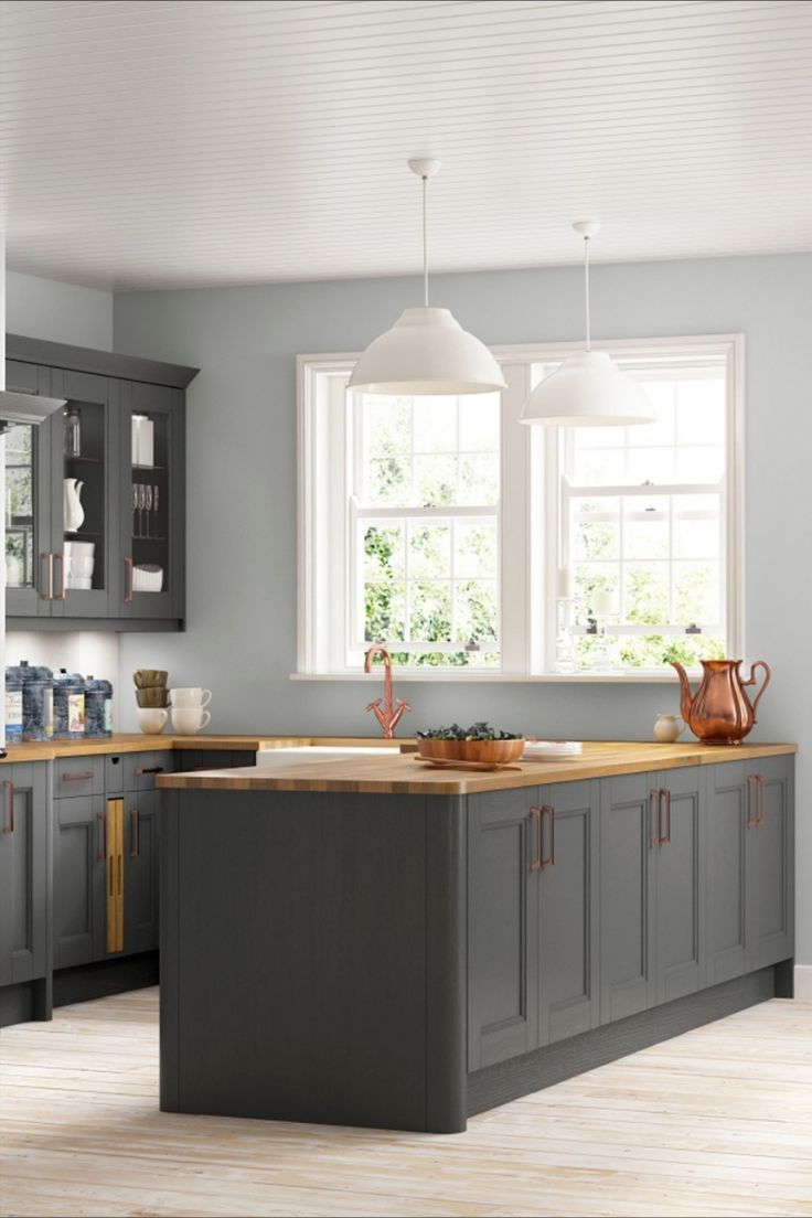 Paint to Order Waterford Kitchen Symphony Kitchen, Order Kitchen, Shaker Doors, Kitchen Range, Shaker Kitchen, Kitchen Furniture Design, Kitchen Doors, Kitchen Collection, Traditional Kitchen