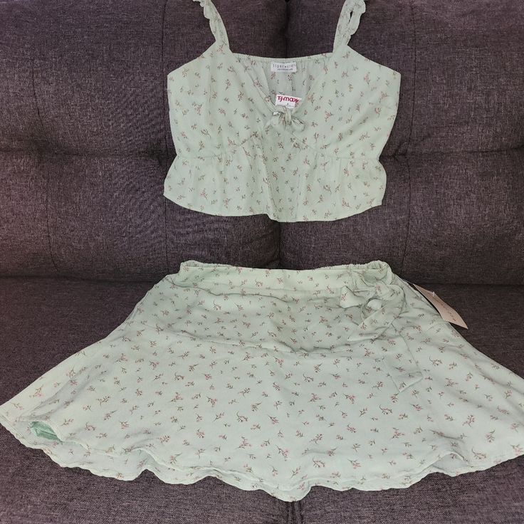 Nwt Super Cute Summer Set Perfect For Vacation, Dress It Up Or Add White Sneakers And Dress It Down! Flattering Skirt Set, Too Small For Me So My Loss Your Gain! Sage Green Floral Design Casual Mini Skirt Sets For Summer, Casual Mini Skirt Set For Day Out, Casual Spring Sets In Mini Length, White Sneakers And Dress, Casual Mini Sets For Spring, Cute Spring Sets For Day Out, Cute Sets For A Day Out In Spring, Green Mini Sets For Summer, Green Summer Mini Skirt For Beach