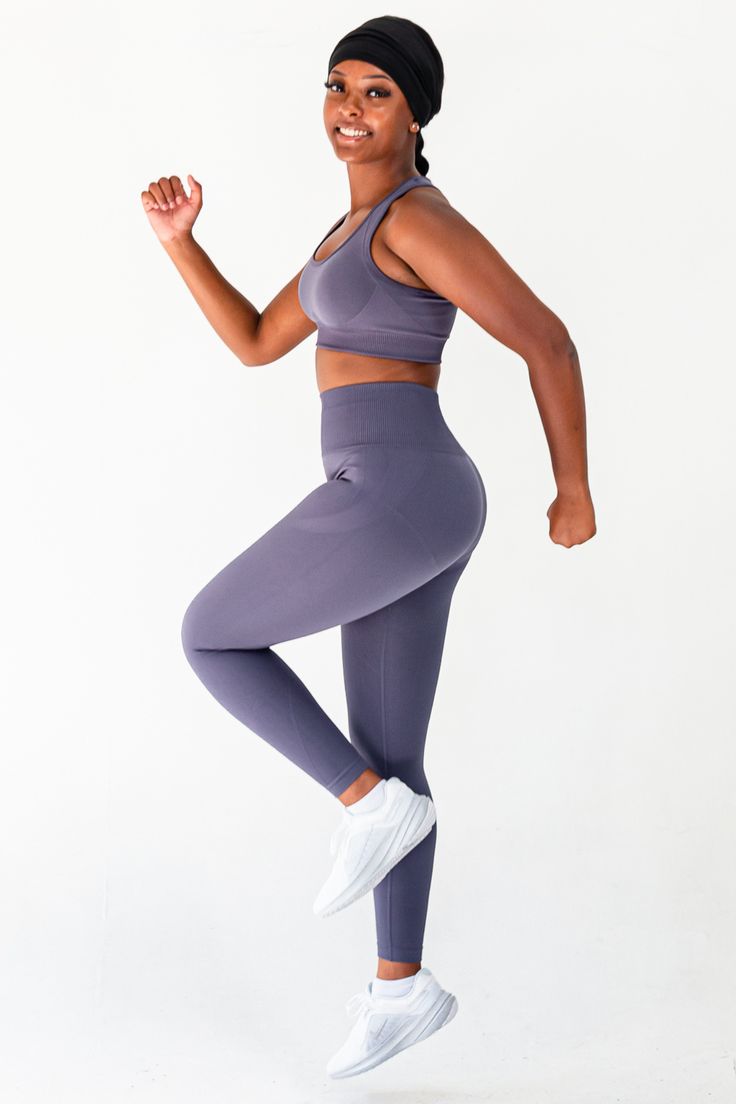 The Nautilus Seamless Legging in Cobalt is designed to enhance your active lifestyle. The high-waist compression waistband provides a secure fit and the subtle contouring accentuates your curves. The full-length design is versatile for any workout or activity. Made with seamless technology, these leggings stretch to hug your body for a comfortable fit and unrestricted movement. The fabric is soft to the touch and quick to dry, making it perfect for everyday wear. Experience the ultimate in comfort and performance with the Nautilus Seamless Legging. Material: 87% Nylon & 13% Spandex GSM: 280G Model is 5'9" and wears a size M Solid Color Sports Bra With Smoothing Stretch Fit, Smoothing Stretch Sports Bra, Functional Compression Tights With Seamless Construction, Seamless 4-way Stretch Tights For Workout, Compressive Seamless Tights For Pilates, Compressive Seamless Tights For Functional Use, Compressive Smoothing Sports Tights, Smoothing Stretch Gym Activewear, Athleisure Activewear With Compression And Smoothing