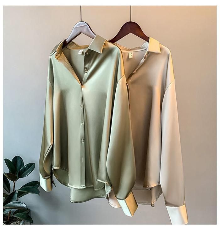 Satin Shirts For Women, Womens Silk Shirts, Top Transparente, Khaki Blouse, Chique Outfit, Satin Bluse, Silk Shirts, Vintage Blouse, Satin Shirt