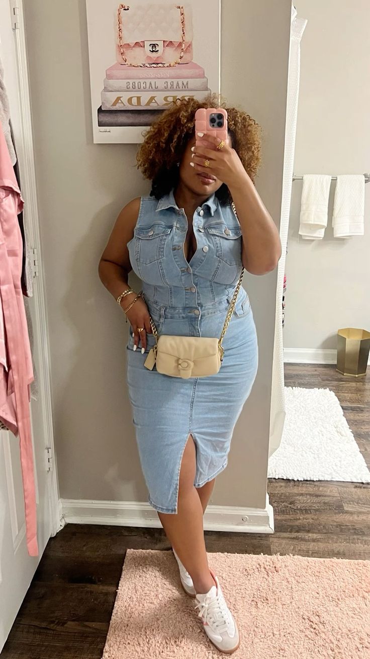 Summer casual outfit Check more at https://beautyfashionideas.com/dress/summer-casual-outfit-2/ Denim Dress Outfit Black Women, Essence Aesthetic, Denim Dress Outfit Summer, Denim Dress Outfit Ideas, Chic Denim Outfits, Summer Casual Outfit, Denim Dress Outfit, Dress And Sneakers Outfit, Outfit Denim