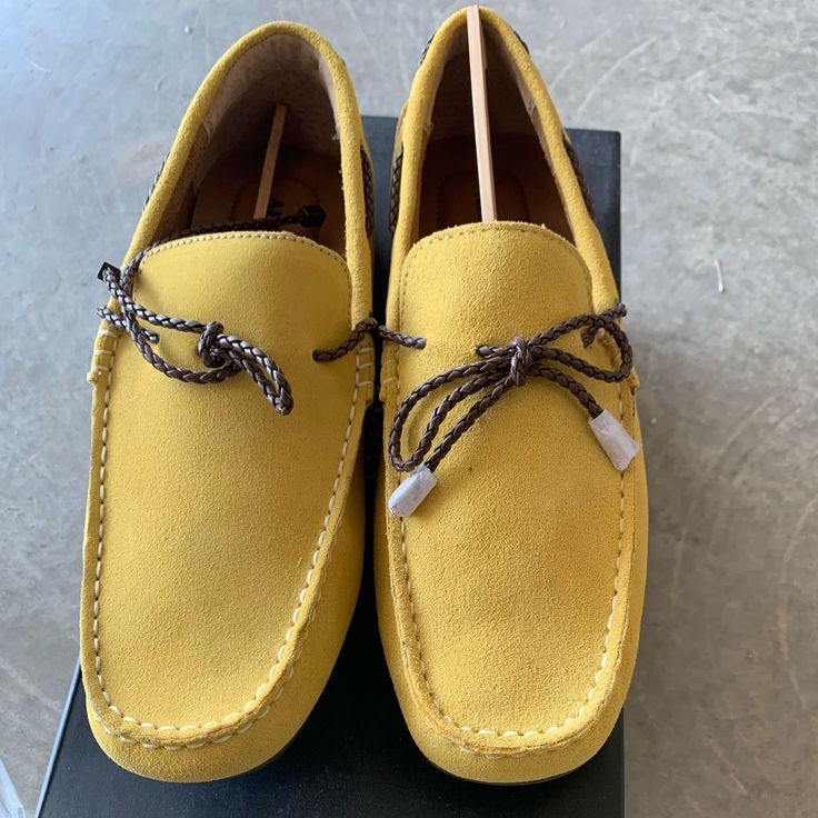 I Am Selling A Brand New Pair Of Alfani Trevor Yellow Driving Shoes. Sz 10 Never Worn Casual Summer Moccasins For Work, Summer Casual Workwear Moccasins, Spring Suede Slip-on Boat Shoes, Spring Suede Boat Shoes With Round Toe, Summer Suede Flat Moccasins, Summer Slip-on Suede Moccasins, Yellow Slip-on Loafers For Fall, Casual Lace-up Dress Shoes For Spring, Summer Suede Moccasins With Rubber Sole