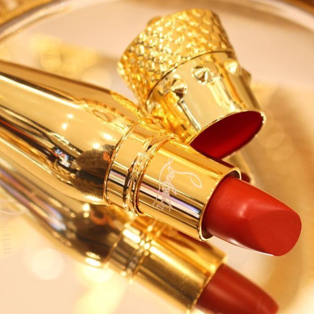 Louboutin Lipstick, Lipstick Tube, Celebrity Engagement Rings, Cosmetic Products, Wonderful Things, Lipsticks, Makeup Products, Art Videos, Tom Ford