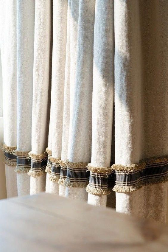 the curtains are lined up and ready to be hung in the room or used as a bed