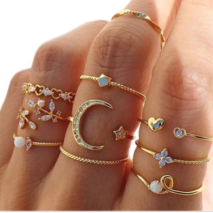 Gold Crystal Ring Set With Moon & Star, Heart & Floral. *10 Rings *Zinc Alloy Channel Set Rings, Stackable Ring Sets, Moon And Star Ring, Nail Ring, Vintage Style Rings, Trendy Ring, Knuckle Rings, Rhinestone Ring, Gold Ring Stack