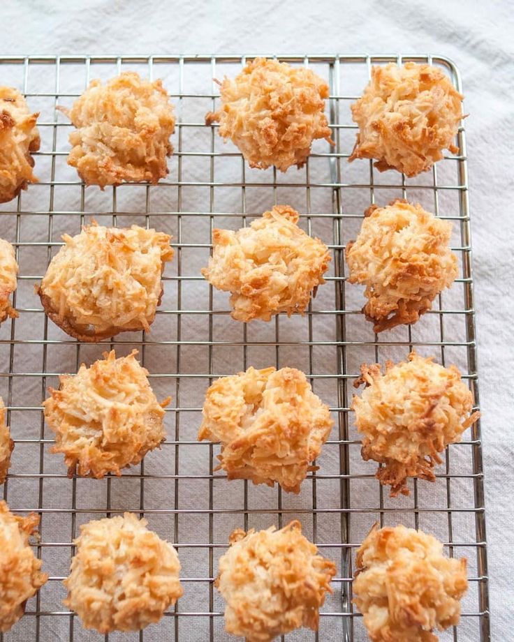 some food that is sitting on a cooling rack