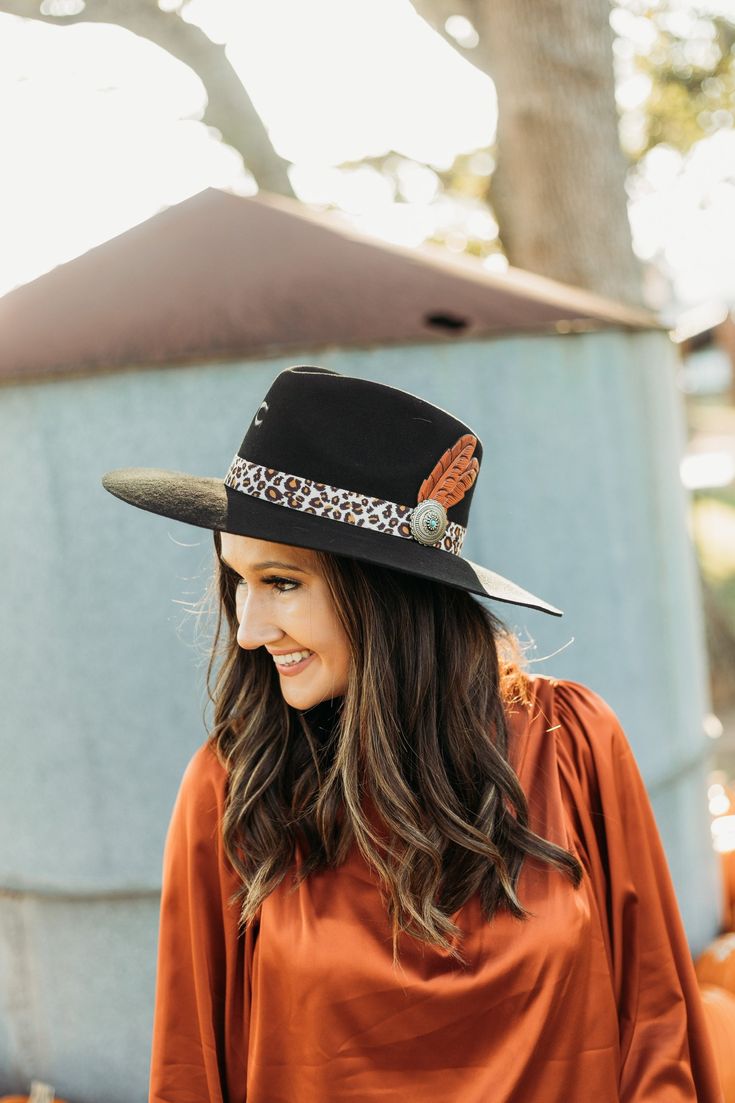 This adorable new Charlie 1 Horse hat is the perfect statement piece for the upcoming seasons! The Sidewinder Hat by Charlie 1 Horse features wool felt material, a pinched front rancher style profile, a 3 3/4 inch wide flat brim, and a crown that measures 4 1/4 inches. The hatband is a trendy leopard band, silver concho and topped off with a leather feather. This genuine Charlie 1 Horse hats bears the brand "C," a sign that you are getting a quality made authentic Charlie 1 Horse hat. Please not Adjustable Fur Felt Hat For Fall, Wool Hat Bands For Fall, Curved Brim Fur Felt Top Hat For Fall, Fur Felt Hat With Short Brim For Fall, Winter Felt Hat For Western-themed Events, Fur Felt Top Hat With Curved Brim For Fall, Fall Fur Felt Hat With Short Brim, One Size Felt Hat For Western-themed Winter Events, Adjustable Felt Fedora For Fall