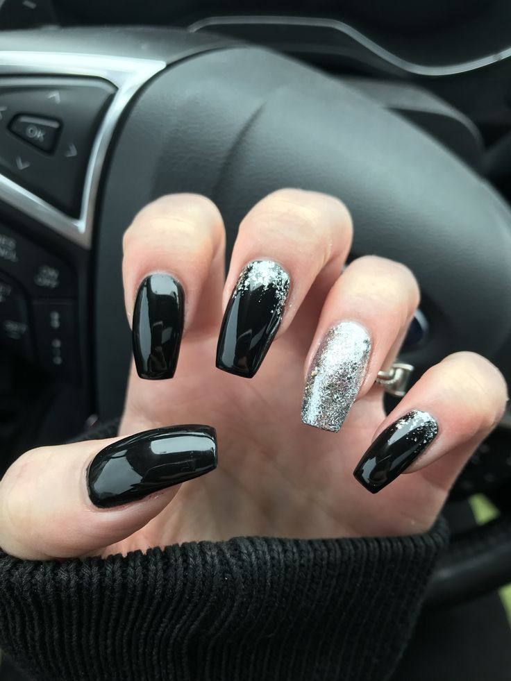 Bliss Gel Nails Black/Silver Almond Nails Silver Almond Nails, Almond Nails Black, Gel Nails Black, Black Silver Nails, Black Almond Nails, Silver Nail Designs, Black Nails With Glitter, Silver Glitter Nails, Black Acrylic Nails