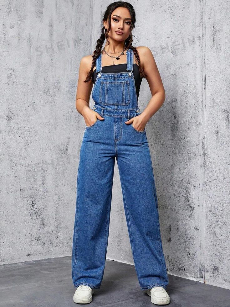 Details:Button \nStyle:Casual \nWaist Line:High Waist \nDetails:Patched \nDetails:Pocket \nNeckline:Straps \nType:Overall \nColor:Medium Wash \nPattern Type:Plain \nSleeve Length:Sleeveless \nLength:Long \nFit Type:Regular Fit \nFabric:Non-Stretch \nMaterial:Denim \nComposition:90% Cotton \nComposition:6% Polyester \nComposition:4% Viscose \nCare Instructions:Machine wash, do not dry clean \nBody:Unlined \nSheer:No \n Womens Denim Overalls, Jeans Overall, Denim Outfits, Chique Outfits, Denim Dungarees, Skirt Denim, Denim Blouse, Jeans Casual, Denim Overalls