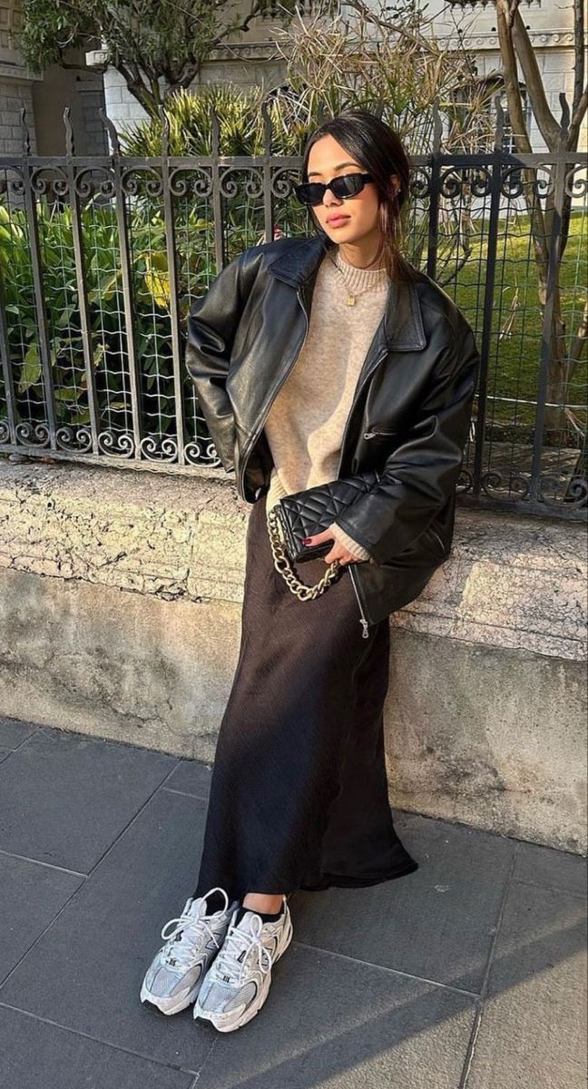 Black Midi Skirt Graphic Tee Outfit, Paris Ootd Autumn, New Balance Autumn Outfit, Work Pants Boots Outfit, Europe Fall Fashion 2023, Winter Outfits 23/24, European Work Fashion, Skims Maxi Dress Outfit Winter, Europe Winter Outfits 2023