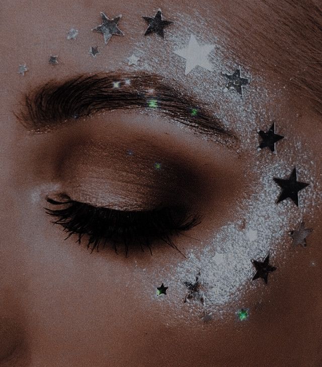 Mooncore Aesthetic, Acotar Party, Fae Ball, Starfall Ball, Concert Makeup, Silver Flames, Star Goddess, Fairy Festival, Holiday Photoshoot