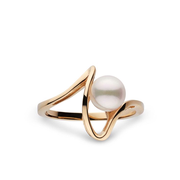 This elegant ring features a beautiful, saltwater cultured Akoya pearl. The pearl is AAA quality, with sharp luster, a round shape, and very light to zero blemishes. The ring is available in 14-karat white, yellow or rose gold. Pearl Ring Design, Akoya Pearl Ring, قلادات متدلية, White Pearl Ring, White Pearl Jewelry, Gold Pearl Jewelry, Black Gold Jewelry, Yellow Pearl, White Jewelry