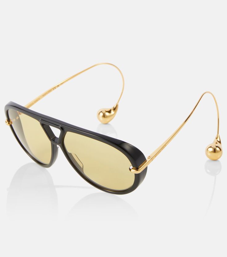 Drop aviator sunglasses in yellow - Bottega Veneta | Mytheresa Gold Aviator Glasses, Yellow Lens Sunglasses, Jewerly Bag, Throwing Shade, High Fashion Looks, Aviator Glasses, Fashion Eye Glasses, Grunge Look, Beautiful Handbags