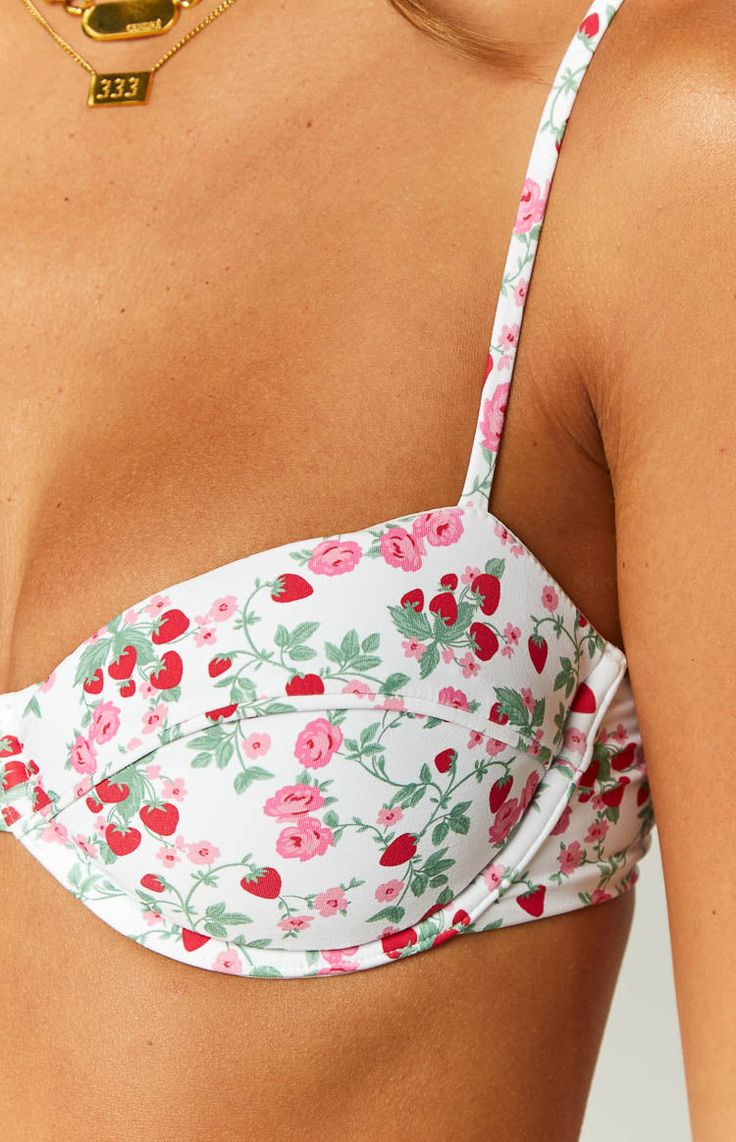 9.0 SWIM Bianca Strawberry Floral Bikini Top – Beginning Boutique US Cute Floral Bikinis, Strawberry Milk Mob Swim, Bikinis With Shorts, Cute Swimsuits For Teens Bikinis, Cute Bikinis For Teens Summer, Cute Bathing Suits Bikinis, Y2k Bathing Suit, Love Island Bikinis, Balconette Swimsuit