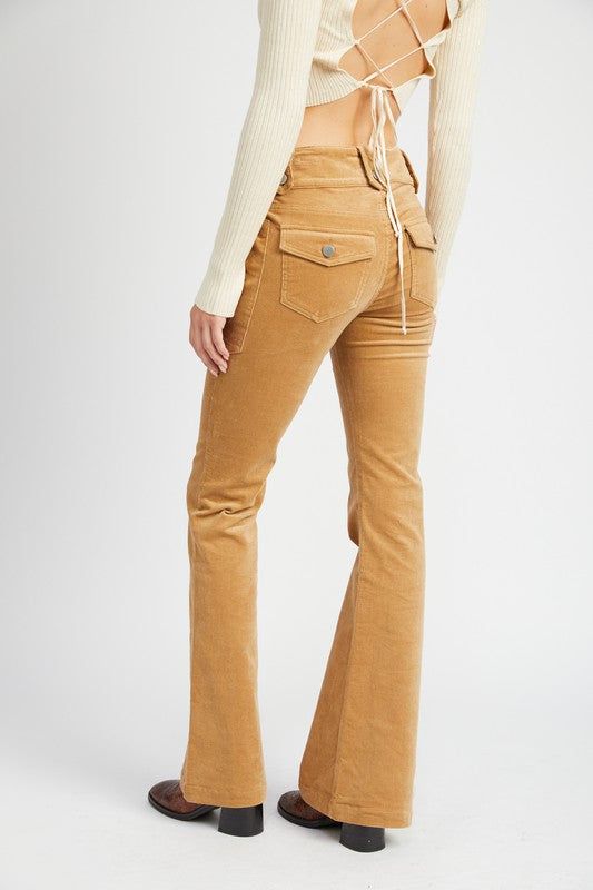 Revive a retro vibe with our Low Rise Pants featuring Bell Bottoms. These stylish bottoms offer a nod to the '70s with a flattering low-rise fit and a dramatic flare at the hem. The bell-bottom design adds a touch of bohemian chic, making these pants a perfect choice for both casual and dressier occasions.Size & Fit :Model is 5'9" and is wearing a size small Style: Retro Print / Pattern: Color Pants Silhouette: Pants Fit: Regular Embellishment: Bell Bottoms Length: Long Closure: Zipper Lining: N Pants Silhouette, Printed Linen Pants, You Look Fab, Tie Dye Pants, Low Rise Pants, Utilitarian Style, Color Pants, Midi Denim, Bottom Design