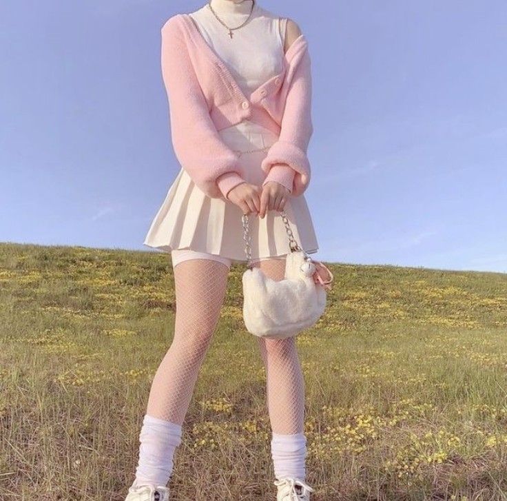 Rok Mini, Pastel Outfit, Angel Girl, Kawaii Fashion Outfits, White Skirt, Alternative Outfits, Soft Grunge, Pink Outfits, Really Cute Outfits