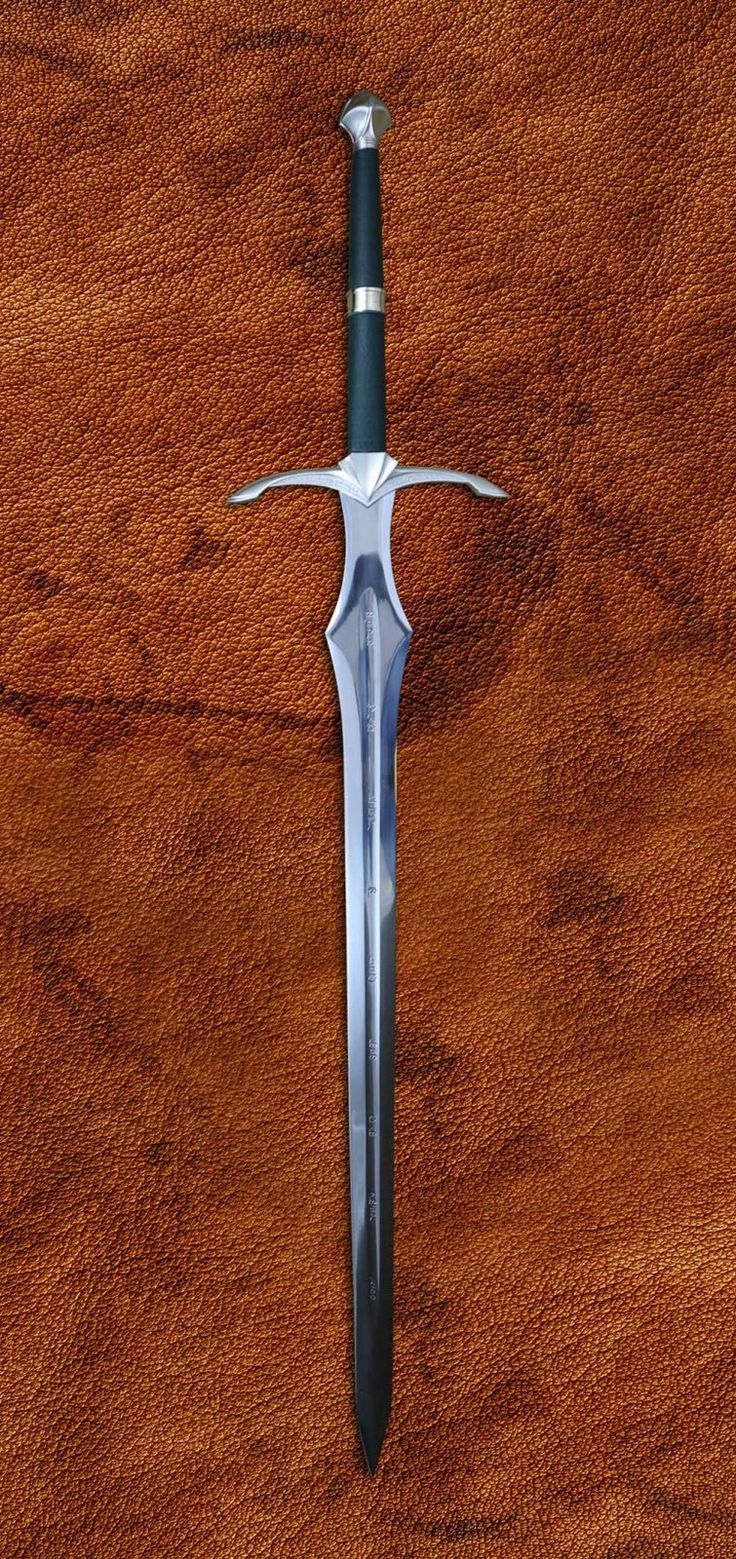 Great Swords Fantasy, Swords Aesthetic, Dagger Reference, Swords Fantasy, Fantasy Swords, Fantasy Blade, Medieval Swords, Pretty Knives, Swords Medieval