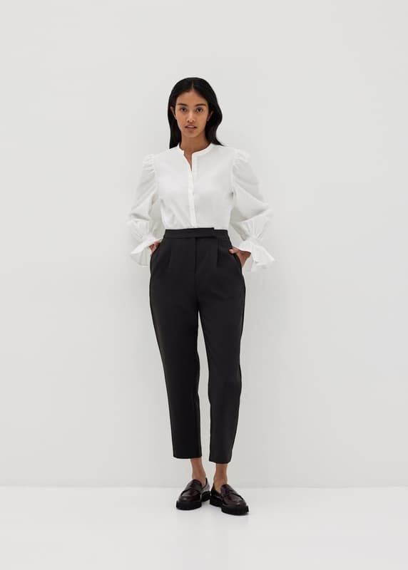 Haidyn Tailored Peg Leg Pants High Waist Pants For Daywear, High-waisted Pants For Daywear, Fitted Pants For Daywear In Fall, Fitted Pants For Fall Daywear, Classic Relaxed Fit Bottoms For Day Out, Elegant High Waist Bottoms For Daywear, Chic Straight Leg Pants For Daywear, Fall Daywear Trousers, Tapered Leg Pants For Day Out