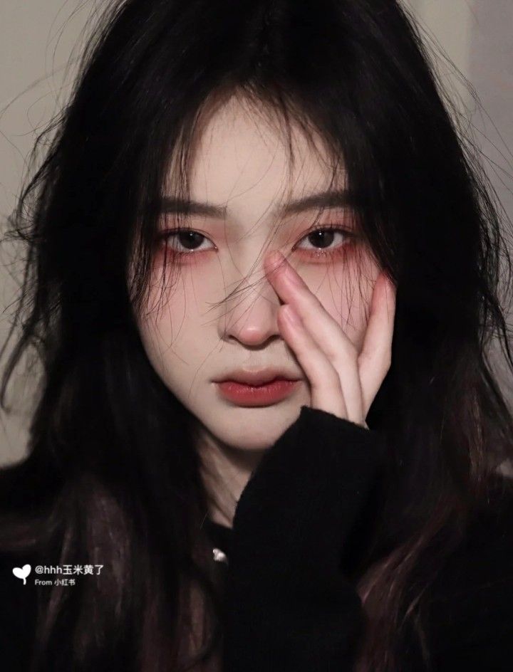 Different Types Of Goth, Pelo Ulzzang, Types Of Goth, Pale Makeup, Blonde Asian, Goth Makeup, Haircuts Straight Hair, Aesthetic People, Cosplay Makeup