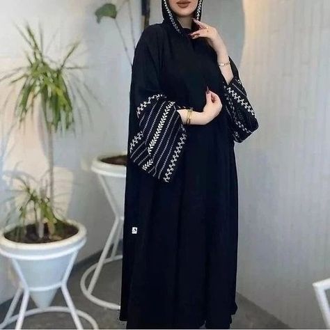 New Model Abaya Design 2024, Simple Abaya Designs Casual, Burkha Designs Black Dubai, Kaftan Abaya Designs, Simple Abaya Black, Abaya Designs Latest Simple, Black Burqa, Abaya Designs Latest Black, Abaya Fashion Black