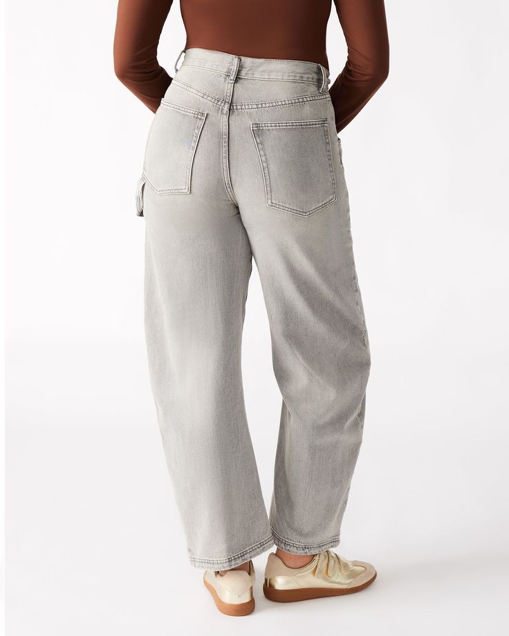 Expertly crafted with lightweight denim, the HANSEN barrel pant offers both comfort and functionality. The functional pockets provide easy access to essentials, making it perfect for everyday wear. Elevate your style with this versatile and durable pair of pants. Barrel leg pant Two functional front pockets 100% cotton Hand wash Luiza is 5ft 9.5in and is wearing a size 27 Stephanie is 5ft 10in and is wearing a size 31 Imported Versatile Spring Jeans With Pockets, Casual Everyday Cropped Jeans With Pockets, Versatile High Rise Baggy Bottoms, Everyday Baggy Mid-rise Pants, Everyday Mid-rise Baggy Pants, Versatile Baggy Straight Leg Jeans, Relaxed Fit Cropped Cargo Jeans With Pockets, Versatile Wide Leg Relaxed Fit Cargo Jeans, Straight Leg Bottoms With Functional Pockets