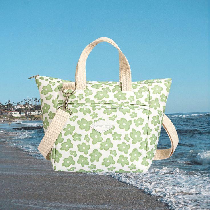 DaCosta Verde Lunch Tote Sage Floral Lunch Tote Bag, School Lunches, Lunch Tote, Retro Floral, Easy Storage, Lunch Bag, Running Errands, Insulation, Water Bottles